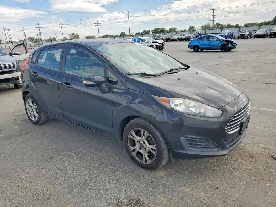 2015 FORD FIESTA SE  
