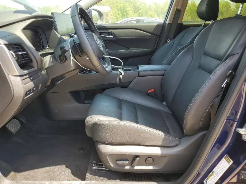 2024 NISSAN ROGUE SL  