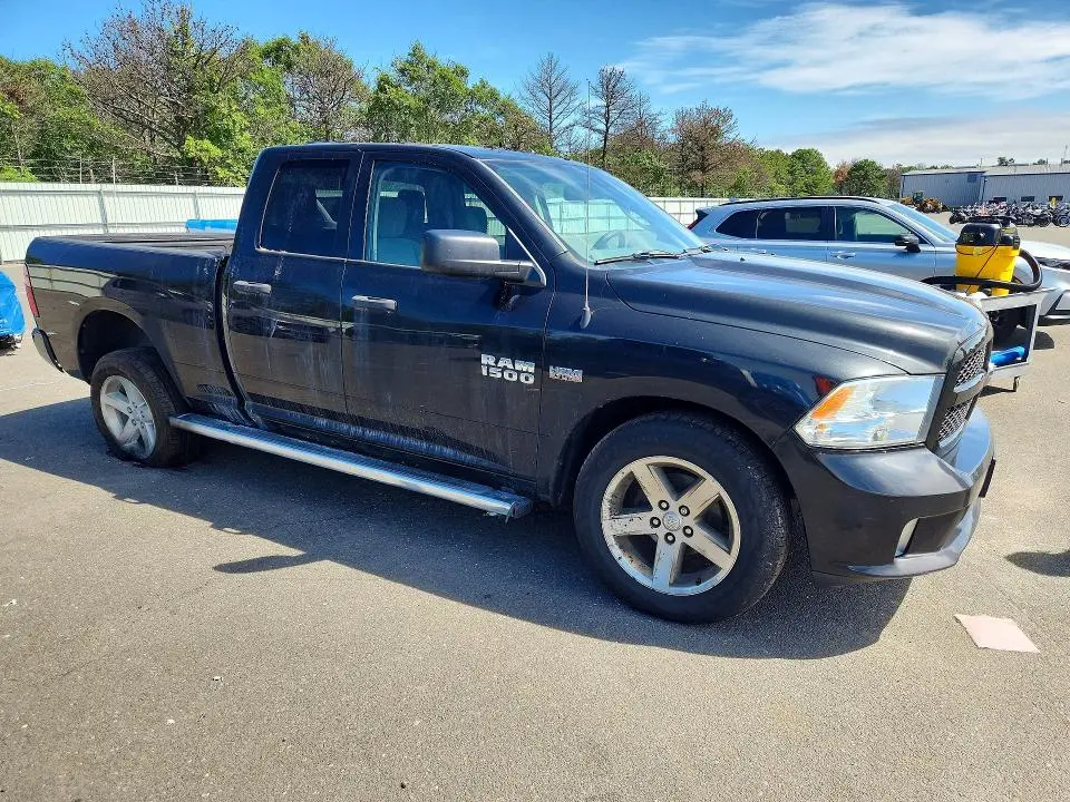2015 RAM 1500 ST  