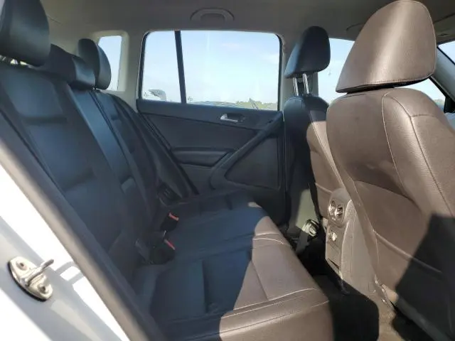 2017 VOLKSWAGEN TIGUAN S  