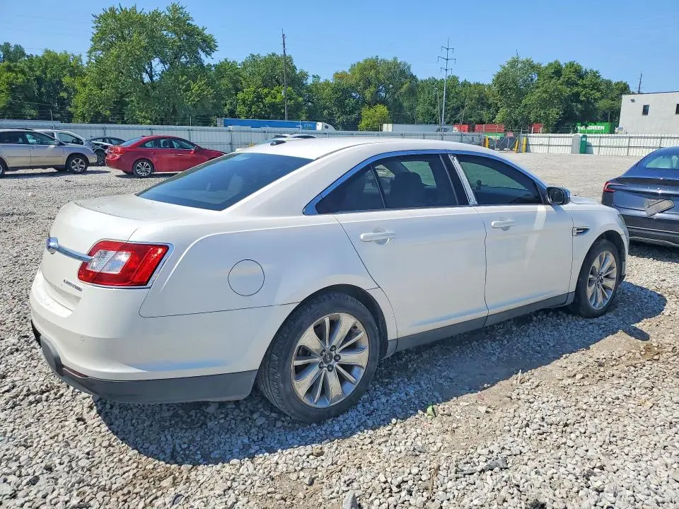 2011 FORD TAURUS LIMITED  