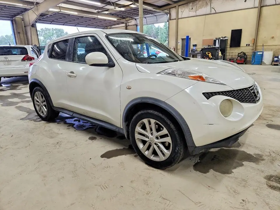 2013 NISSAN JUKE S  