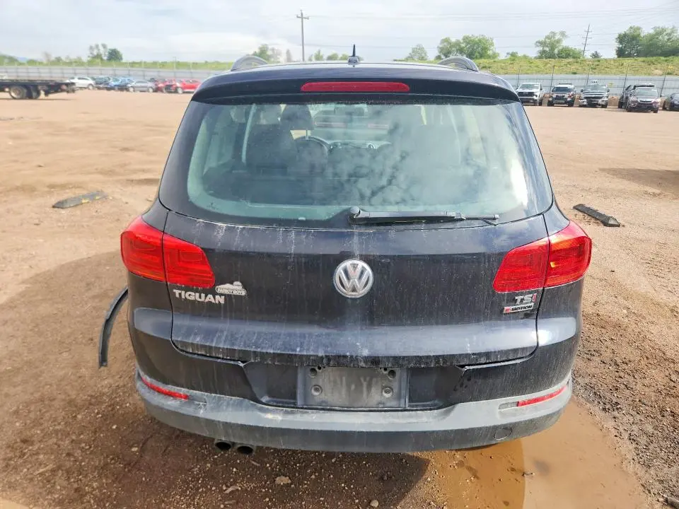 2016 VOLKSWAGEN TIGUAN S  