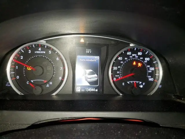2016 TOYOTA CAMRY LE  