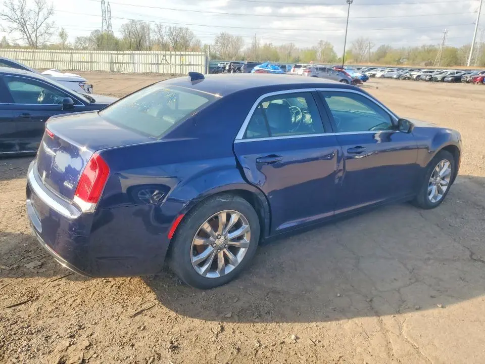 2017 CHRYSLER 300 LIMITED  