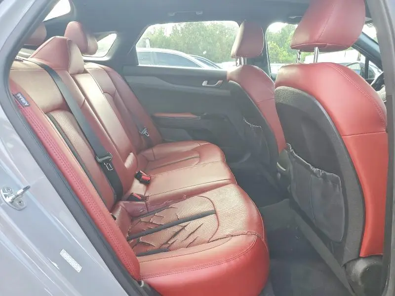 2022 KIA K5 GT LINE  