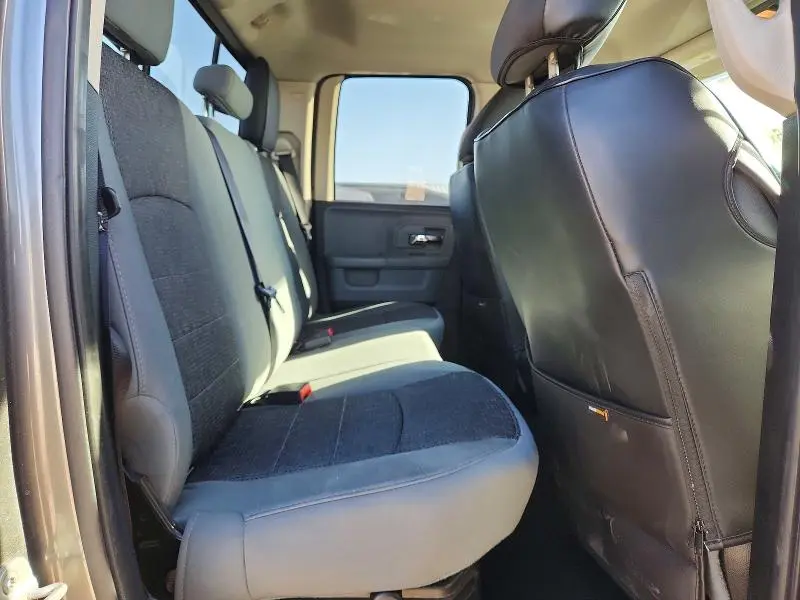 2013 RAM 1500 SLT  