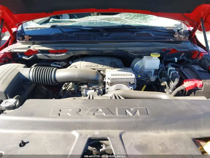 2024 RAM 1500 BIG HORN  4X4 6'4 BOX