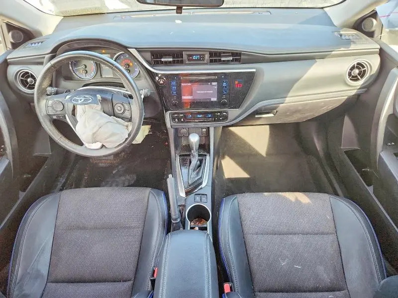 2018 TOYOTA COROLLA SE  