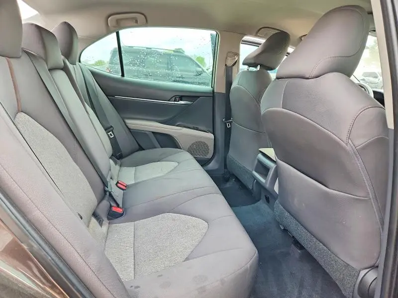 2019 TOYOTA CAMRY LE  