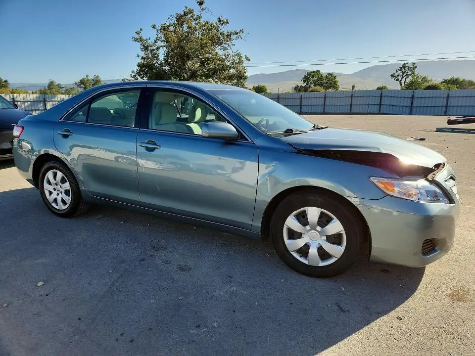 2010 TOYOTA CAMRY LE  