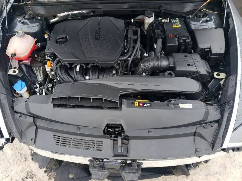 2023 HYUNDAI SONATA SE  