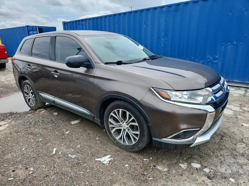 2018 MITSUBISHI OUTLANDER ES  