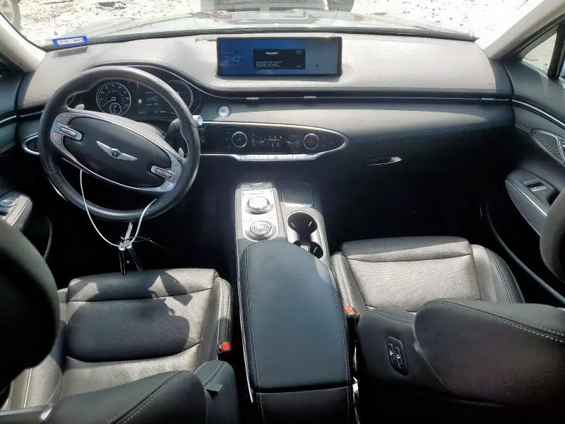 2022 GENESIS GV70 BASE  