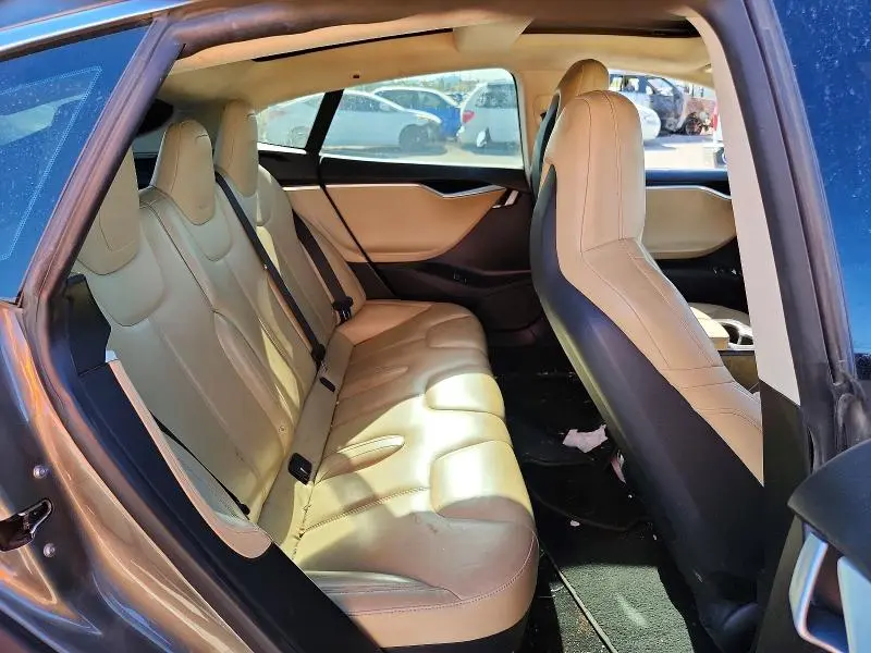 2015 TESLA MODEL S   