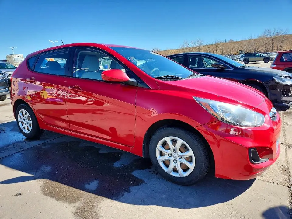 2013 HYUNDAI ACCENT GS  