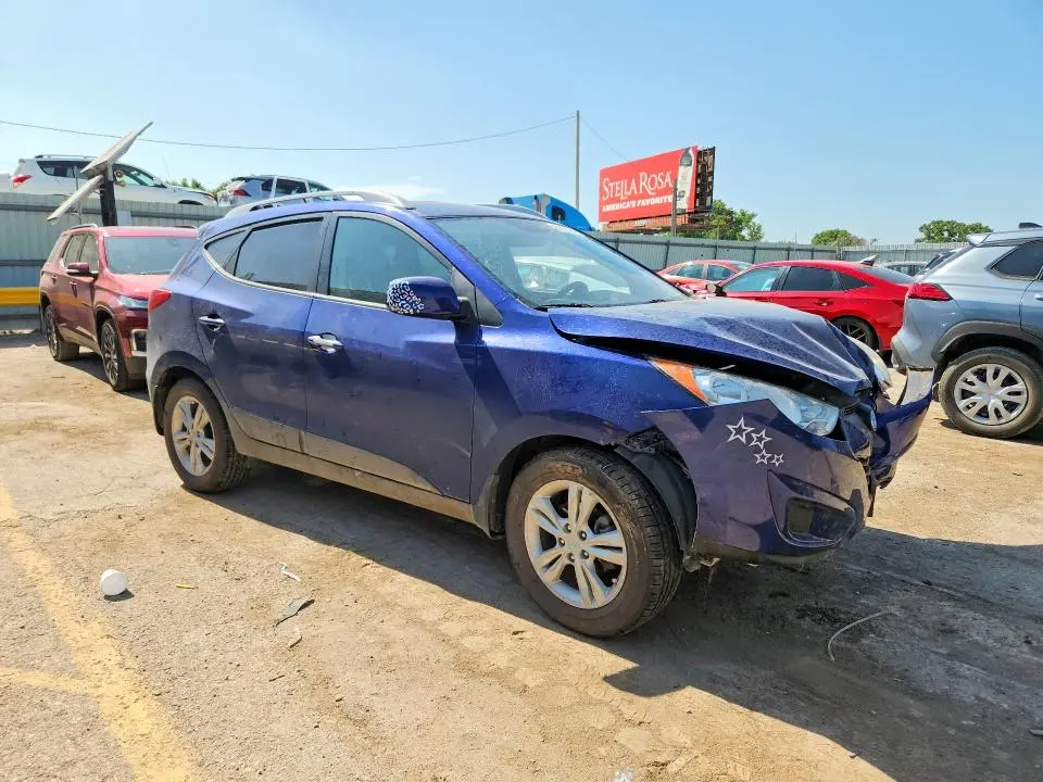 2010 HYUNDAI TUCSON GLS  