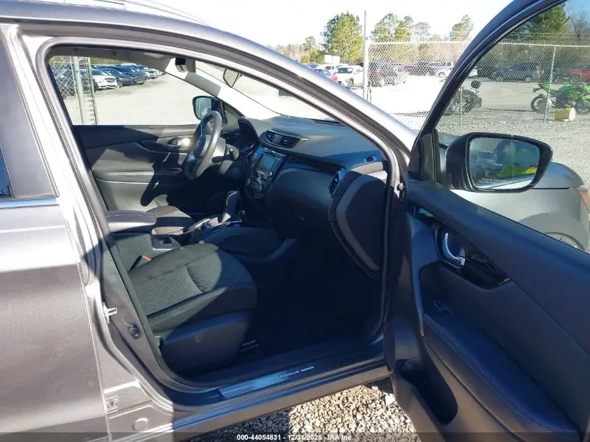 2019 NISSAN ROGUE SPORT SV