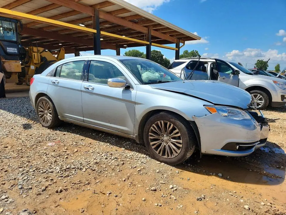 2013 CHRYSLER 200 LIMITED  