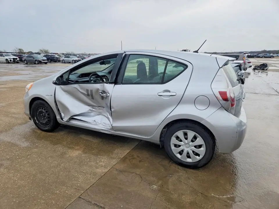 2014 TOYOTA PRIUS C ONE  