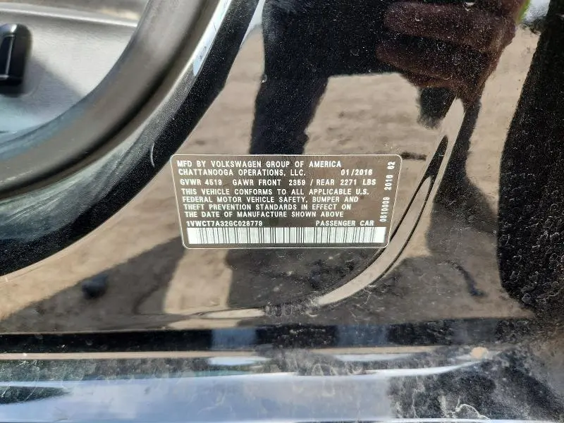2016 VOLKSWAGEN PASSAT SEL  