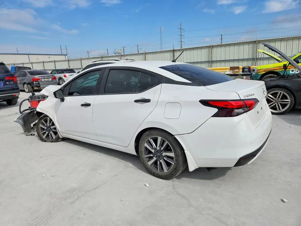2024 NISSAN VERSA S  
