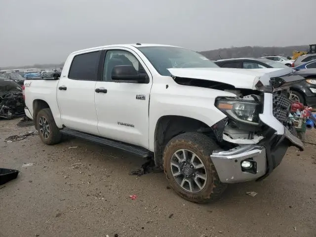 2019 TOYOTA TUNDRA CREWMAX SR5  
