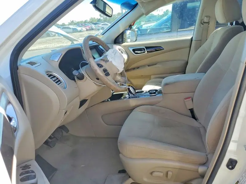 2015 NISSAN PATHFINDER SV  