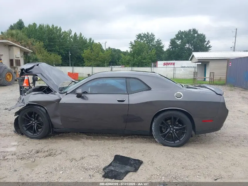 2019 DODGE CHALLENGER SXT