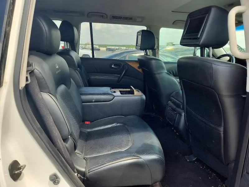 2011 INFINITI QX56 BASE  