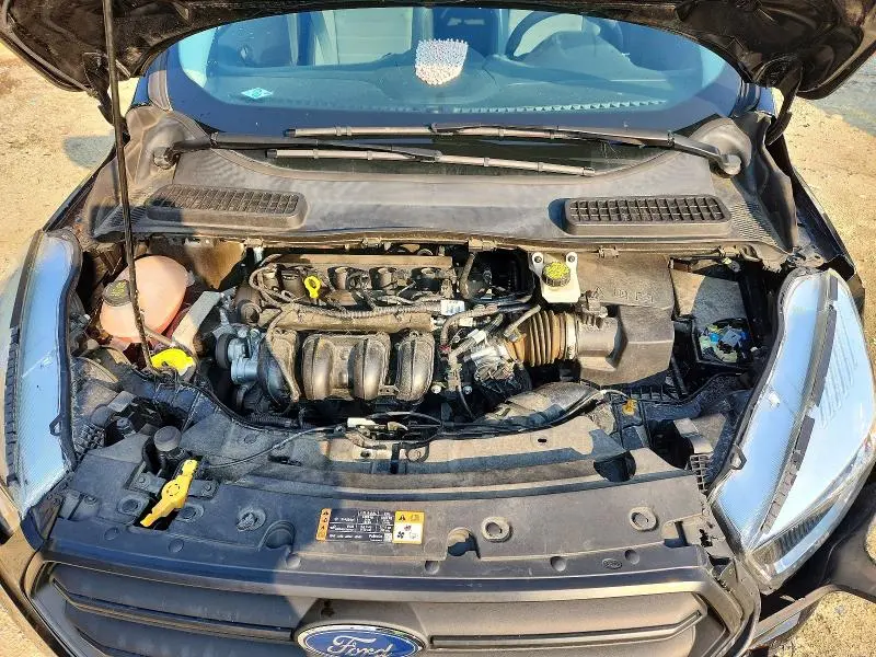 2017 FORD ESCAPE S  