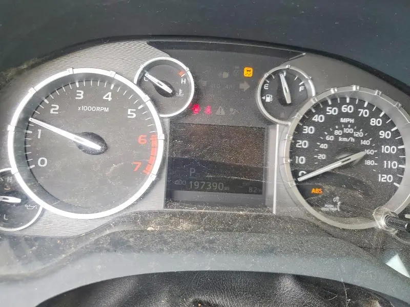 2015 TOYOTA TUNDRA CREWMAX LIMITED  