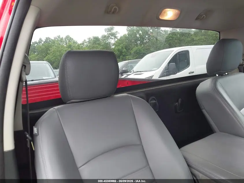 2017 RAM 1500 TRADESMAN  4X4 8' BOX