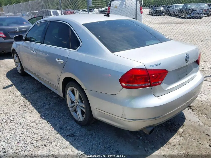 2014 VOLKSWAGEN PASSAT 2.0L TDI SE