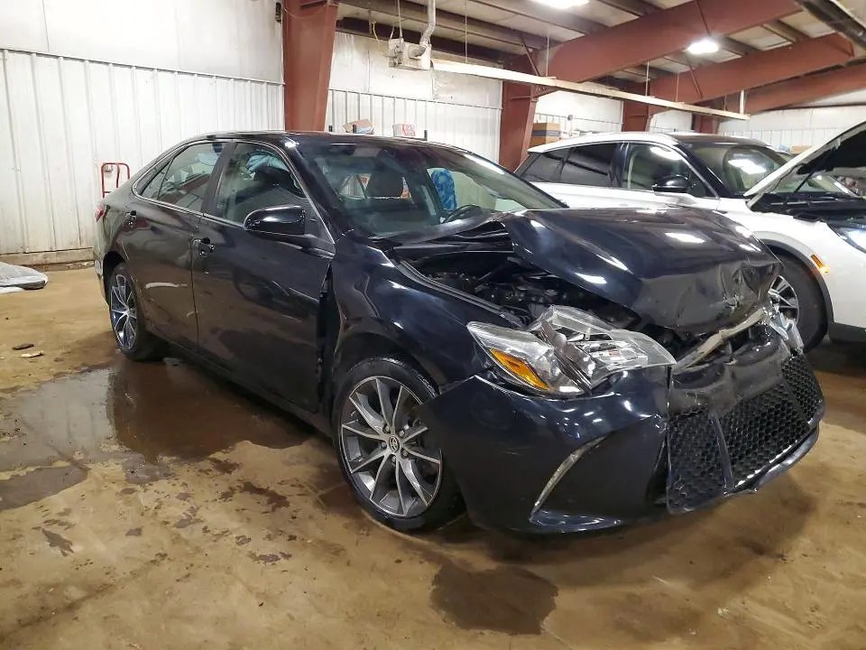 2015 TOYOTA CAMRY XSE  