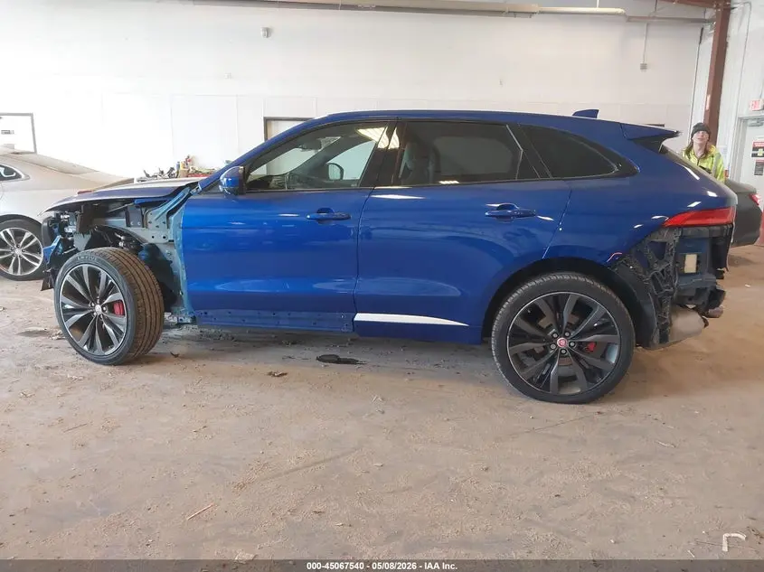 2017 JAGUAR F-PACE FIRST EDITION