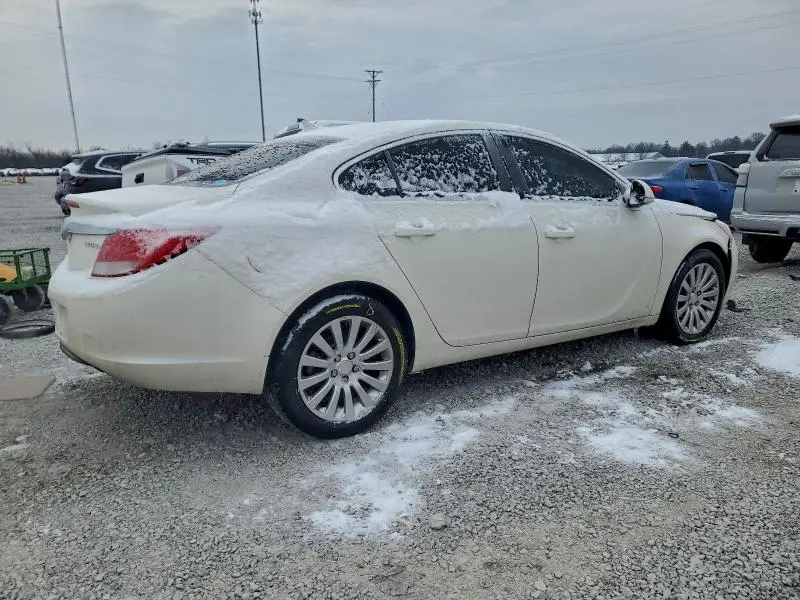 2012 BUICK REGAL   