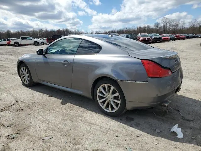 2011 INFINITI G37   