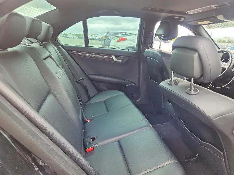 2013 MERCEDES-BENZ C 250  