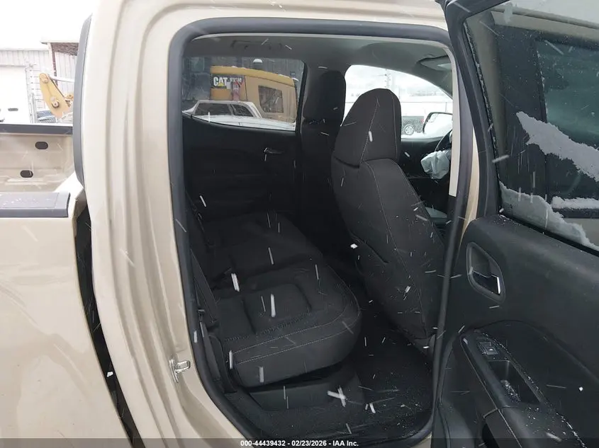 2022 GMC CANYON 4WD  SHORT BOX ELEVATION