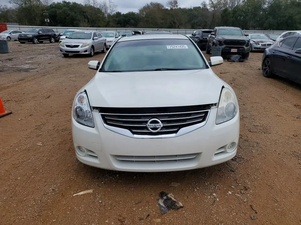 2010 NISSAN ALTIMA BASE  