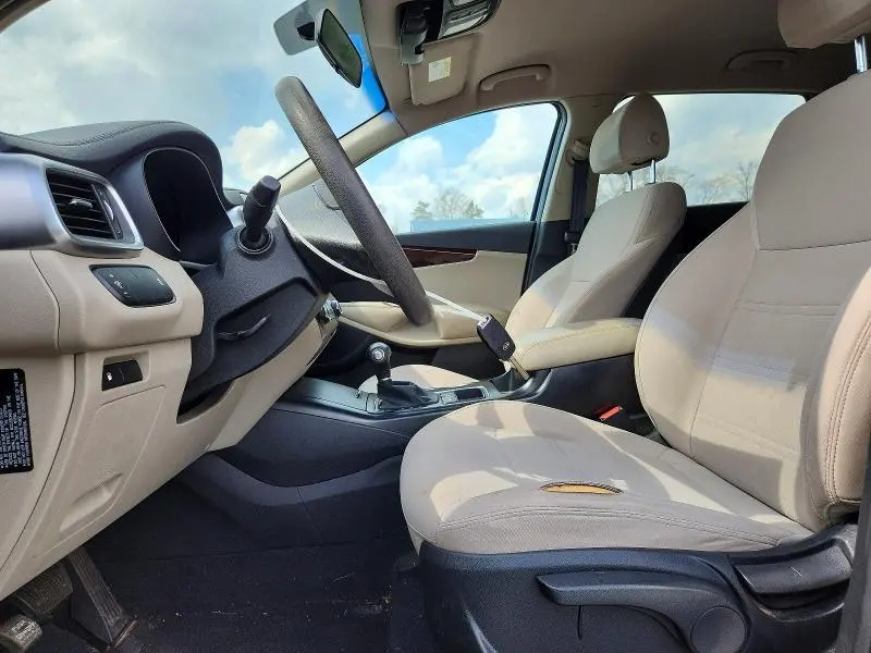 2018 KIA SORENTO LX V6  