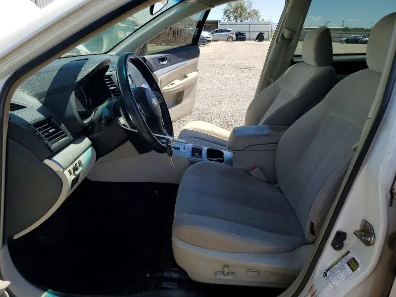 2013 SUBARU OUTBACK 2.5I PREMIUM  