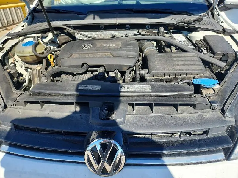 2016 VOLKSWAGEN GOLF   