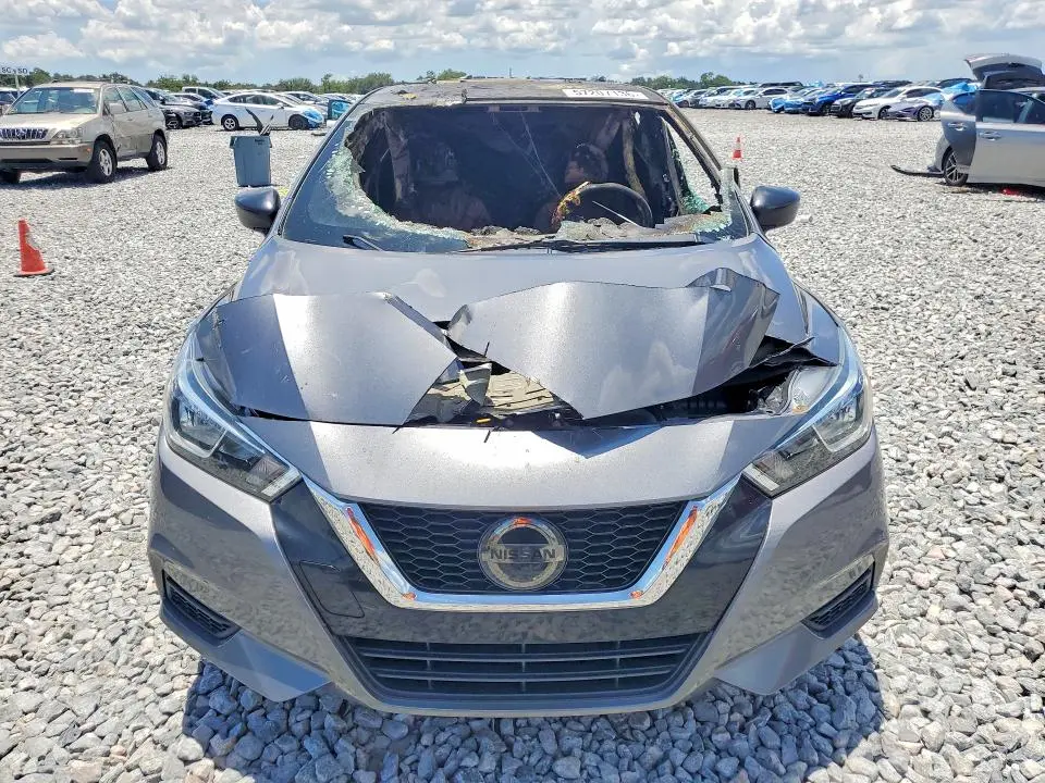2020 NISSAN VERSA S  