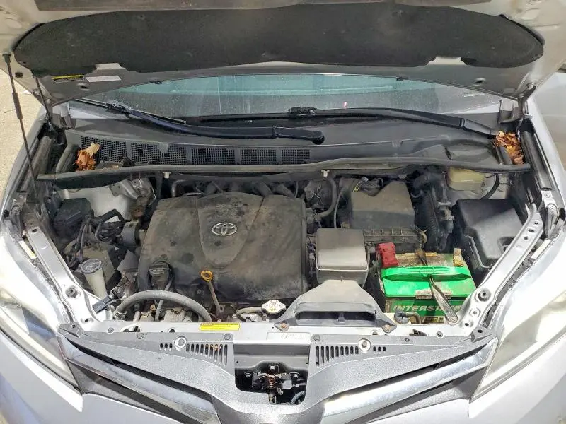 2018 TOYOTA SIENNA LIMITED PREMIUM 7-PASSENGER  