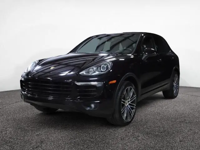 2018 PORSCHE CAYENNE S  