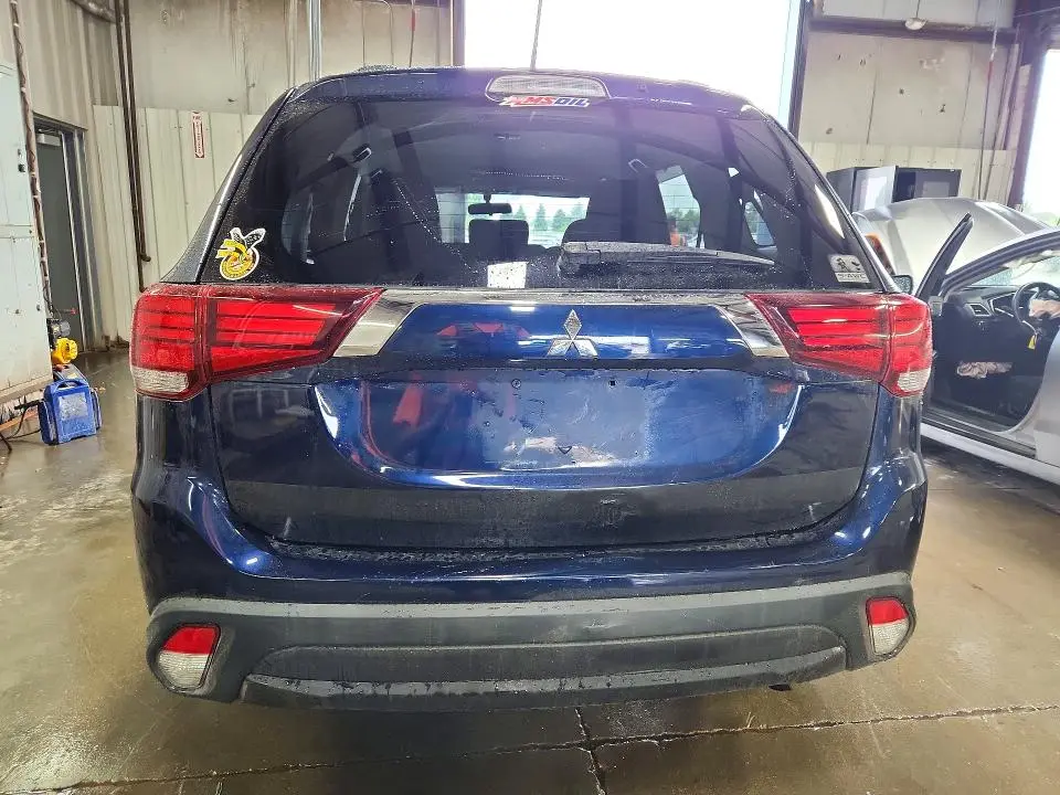 2016 MITSUBISHI OUTLANDER SE  