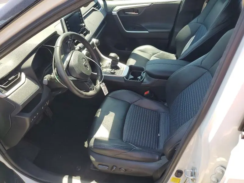 2021 TOYOTA RAV4 XSE  