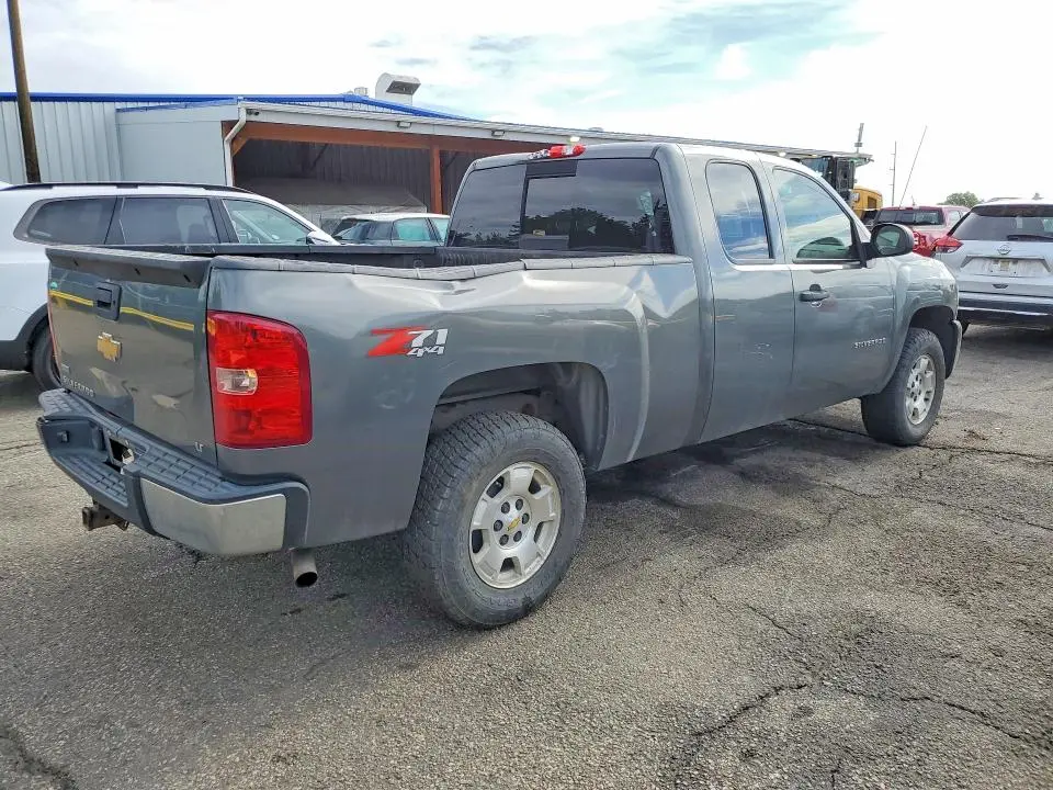 2011 CHEVROLET SILVERADO K1500 LT  